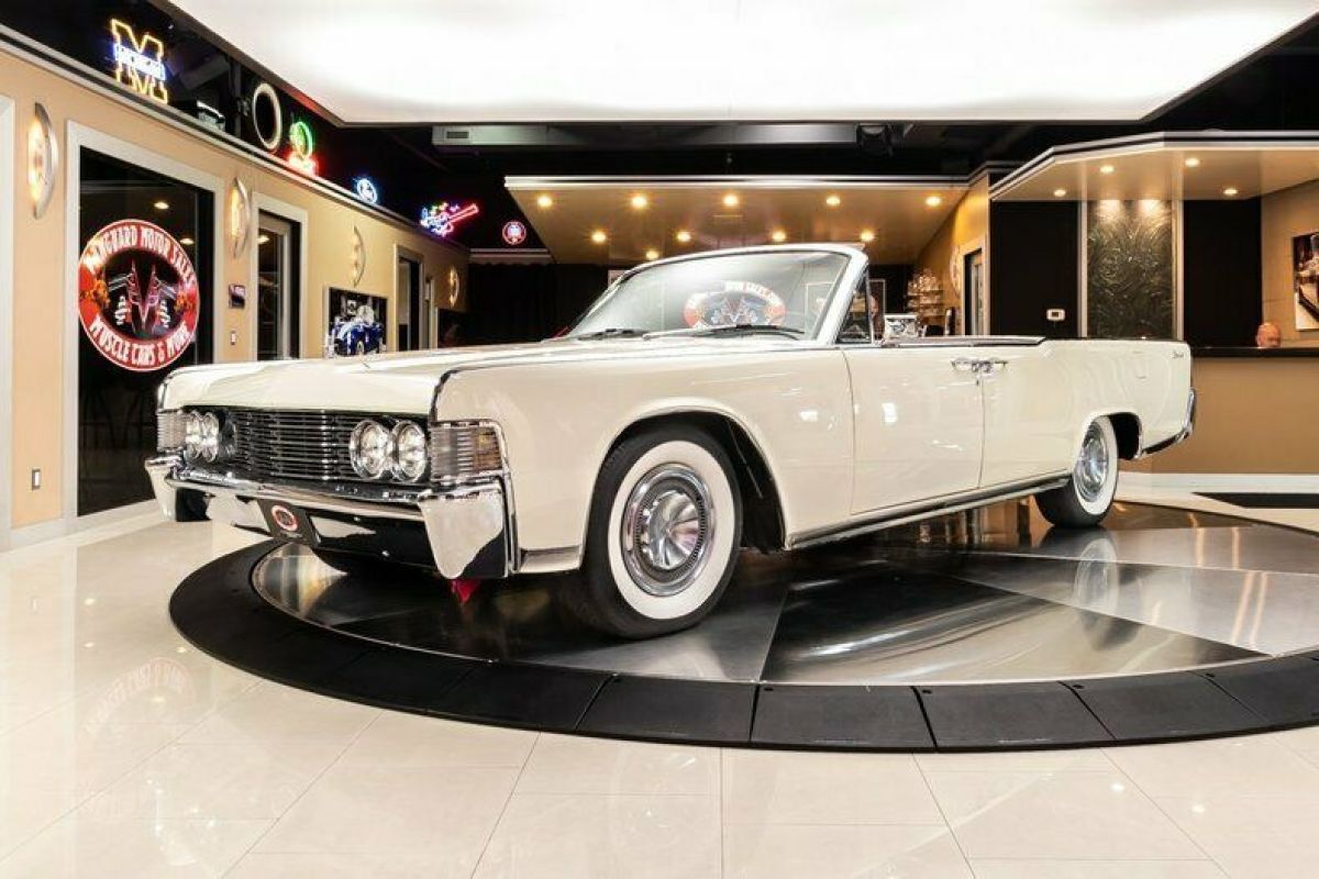 Nut & Bolt Restored! Lincoln 430ci V8, Automatic, PS, PB, A/C, Power Top, Loaded 1965 Lincoln Continental Convertible