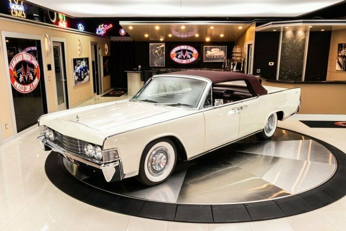 1965 Lincoln Continental Convertible - photo 7