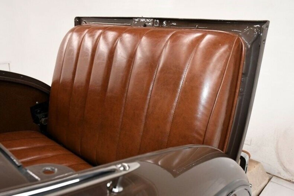 1929 Ford Model A - photo 10