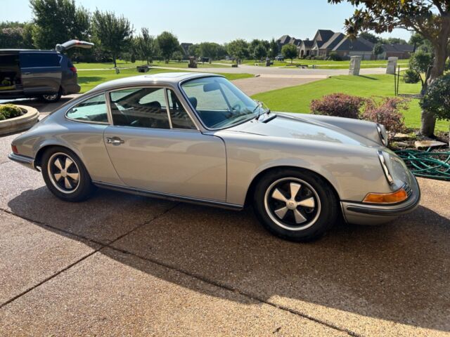 Nut & Bolt Rotisserie Restoration 1969 911S Sunroof 1969 Porsche 911
