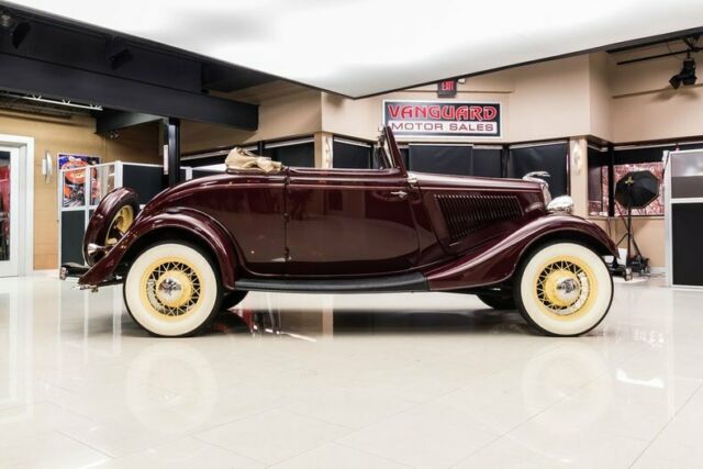 1934 Ford Cabriolet - photo 12
