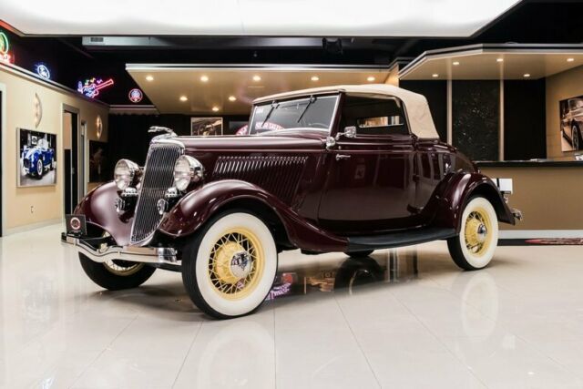 1934 Ford Cabriolet - photo 6