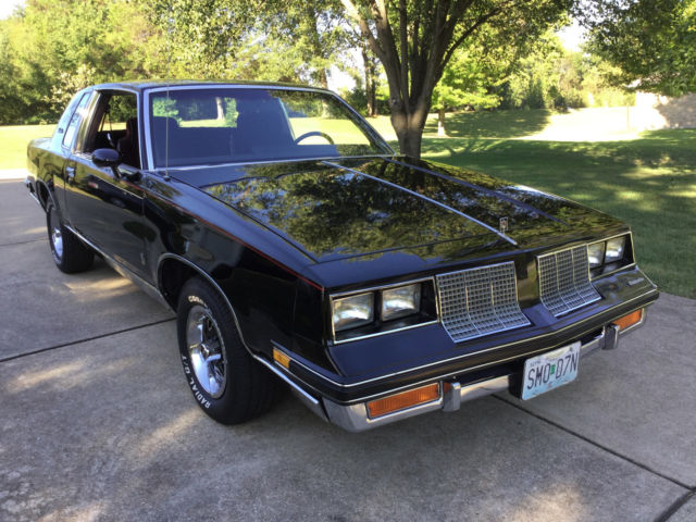 Odsmobile Cutlass Salon 1985 Oldsmobile Cutlass Salon