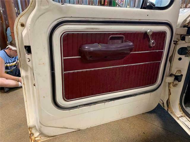 1970 Ford F-250 Camper Special - photo 11