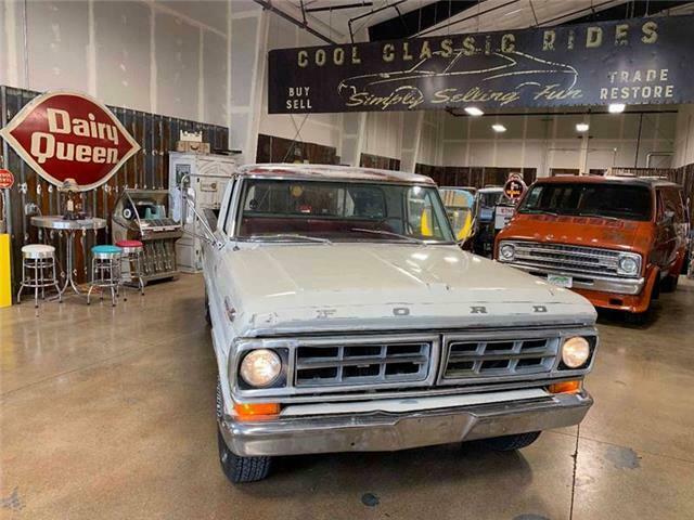 1970 Ford F-250 Camper Special - photo 2