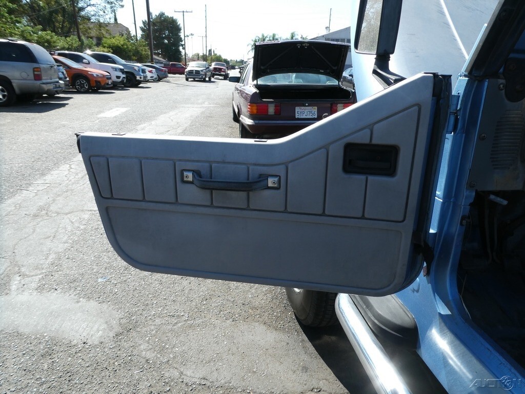 1988 Jeep Wrangler - photo 10