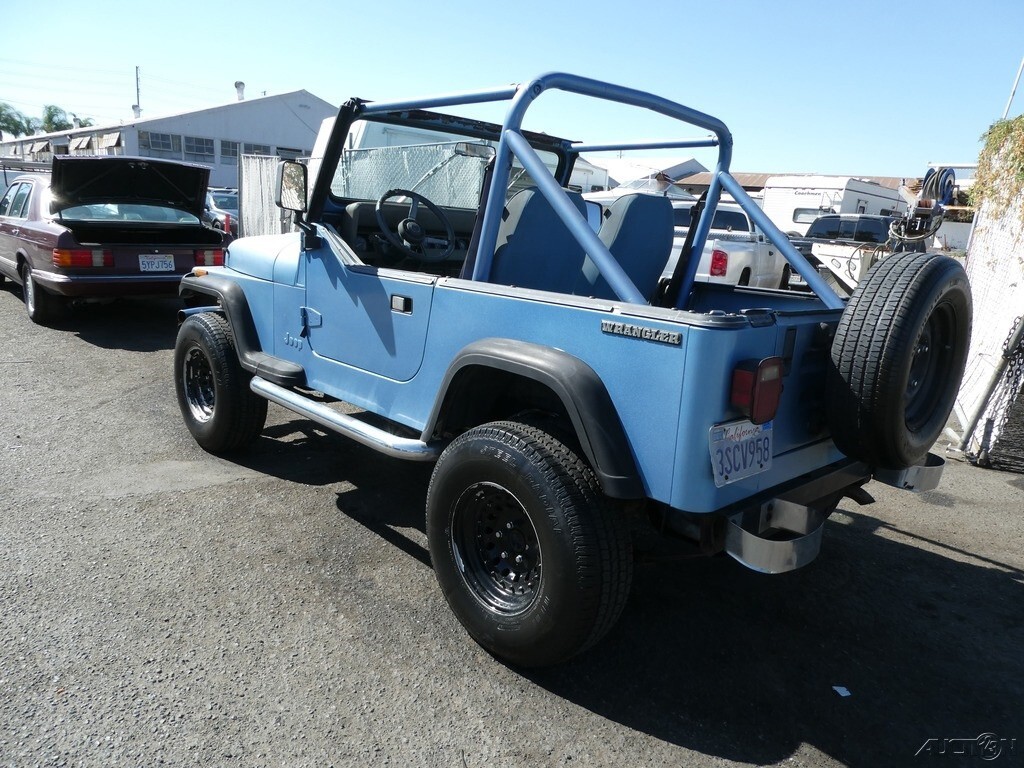 1988 Jeep Wrangler - photo 4