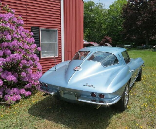 OLD 1963 CHEVROLET CORVETTE SPLIT WINDOW SURVIVOR ORIGINAL MILES BARN FIND 1963 Chevrolet Corvette