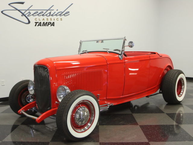 OLD SCHOOL MEETS NEW SCHOOL, 350 V8, TH400, PB W/FRNT DISCS, COILOVERS, A/C, WOW 1932 Ford Hi-Boy Roadster