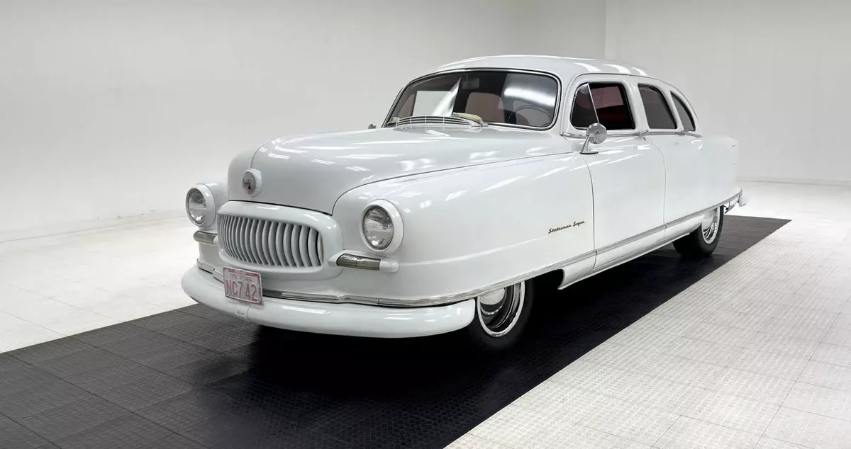 Older Build/1969 327ci V8/TH350 Auto/Snappy Velour Interior/10 Bolt Axle 1951 Nash Statesman Super Series AirFlyte 4 Door Sedan