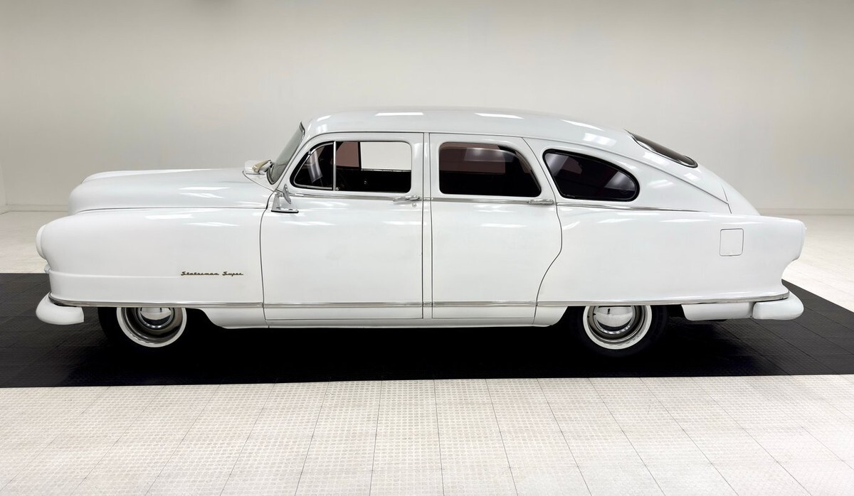 1951 Nash Statesman Super Series AirFlyte 4 Door Sedan - photo 2