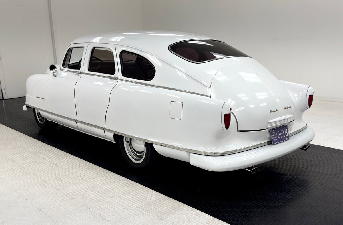 1951 Nash Statesman Super Series AirFlyte 4 Door Sedan - photo 3