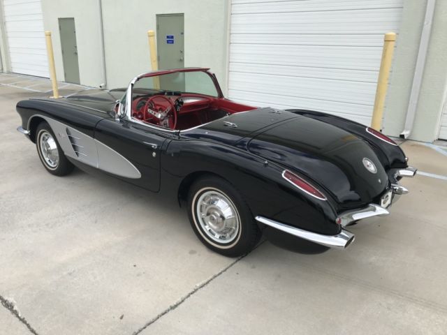 1960 Chevrolet Corvette - photo 6