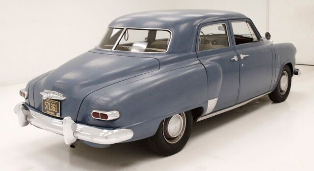 1949 Studebaker Champion Regal Deluxe Sedan - photo 4