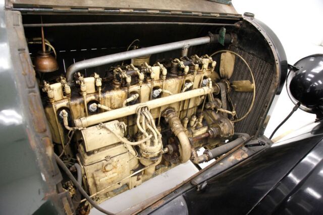 1918 Buick E50 Series Sedan - photo 11