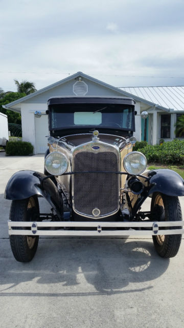 1930 Ford Model A Tudor - photo 4