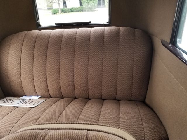 1930 Ford Model A Tudor - photo 11
