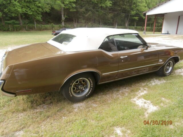 1972 Oldsmobile Cutlass Convertible - photo 2