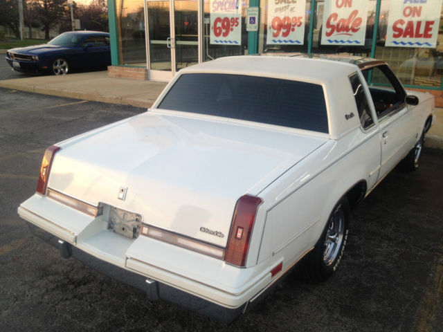 1987 Oldsmobile Cutlass Buckets,Console,Gauges - photo 4