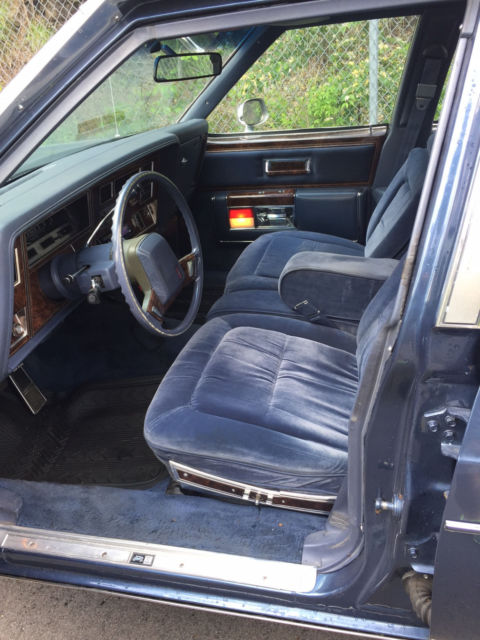 1983 Oldsmobile Regency Ninety Eight Regency Brougham Sedan 4-Door - photo 5