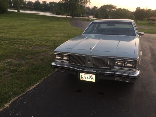 1982 Oldsmobile Eighty-Eight Royale - photo 2