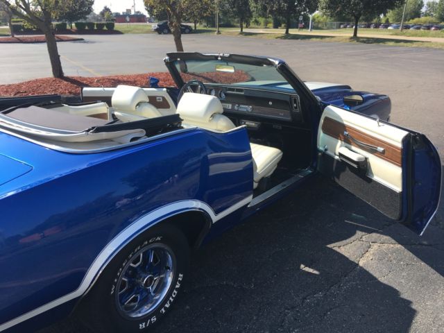 1971 Oldsmobile 442 White Vinyl - New and Perfect - photo 5