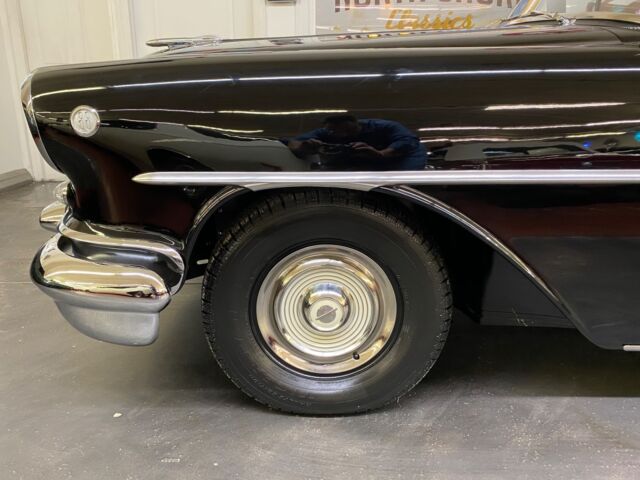 1955 Oldsmobile Eighty-Eight - HIGH QUALITY RESTORATION - 324 V8 - AUTO TRA - photo 12