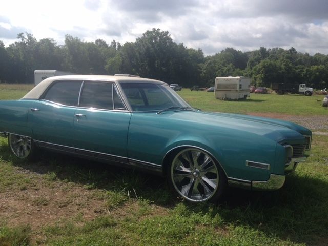 1967 Oldsmobile Ninety-Eight