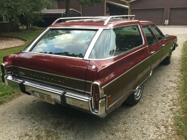 1973 Oldsmobile Custom Cruiser - photo 6