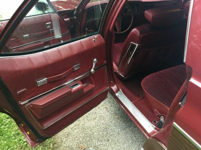 1973 Oldsmobile Custom Cruiser - photo 7