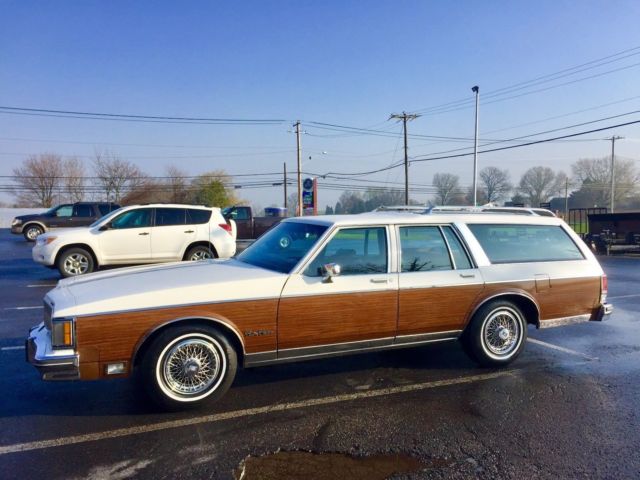 Oldsmobile Custom Cruiser Station Wagon 1988 Oldsmobile Custom Cruiser