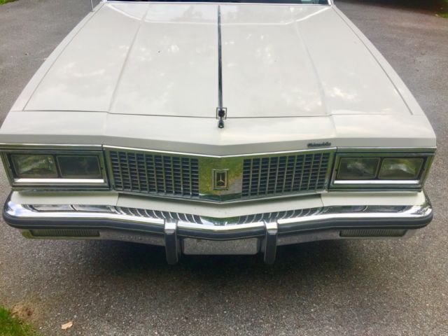 1988 Oldsmobile Custom Cruiser - photo 5