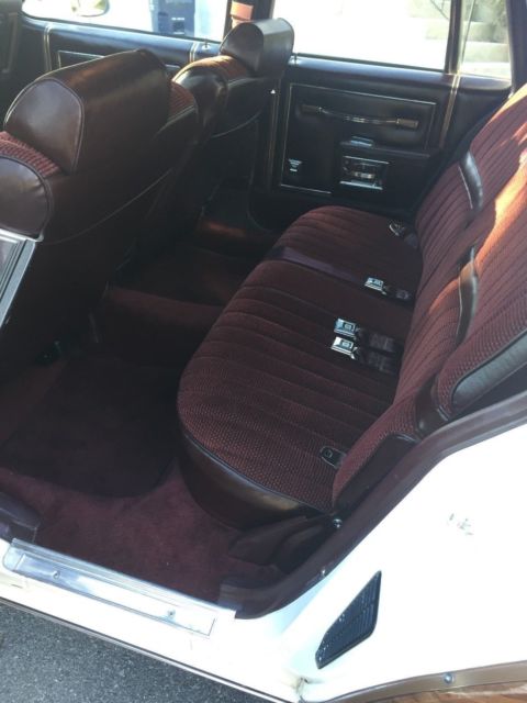 1988 Oldsmobile Custom Cruiser - photo 8