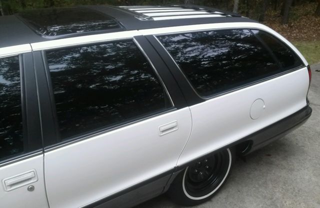 1991 Oldsmobile Custom Cruiser - photo 5