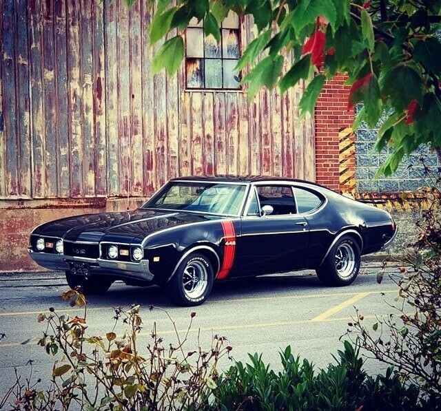 1968 Oldsmobile Cutlass 442 Holiday Sport Coupe - photo 11