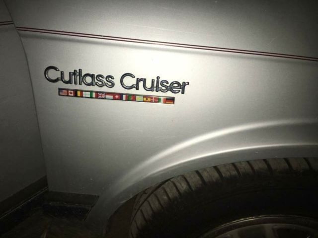 1989 Oldsmobile Cutlass - photo 2