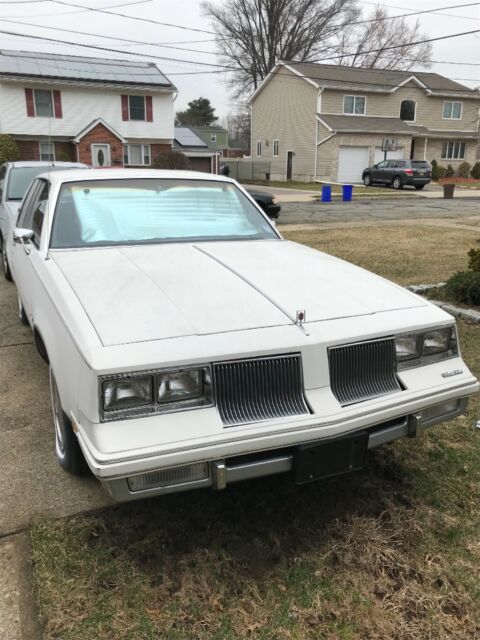 1986 Oldsmobile Cutlass Supreme - photo 3