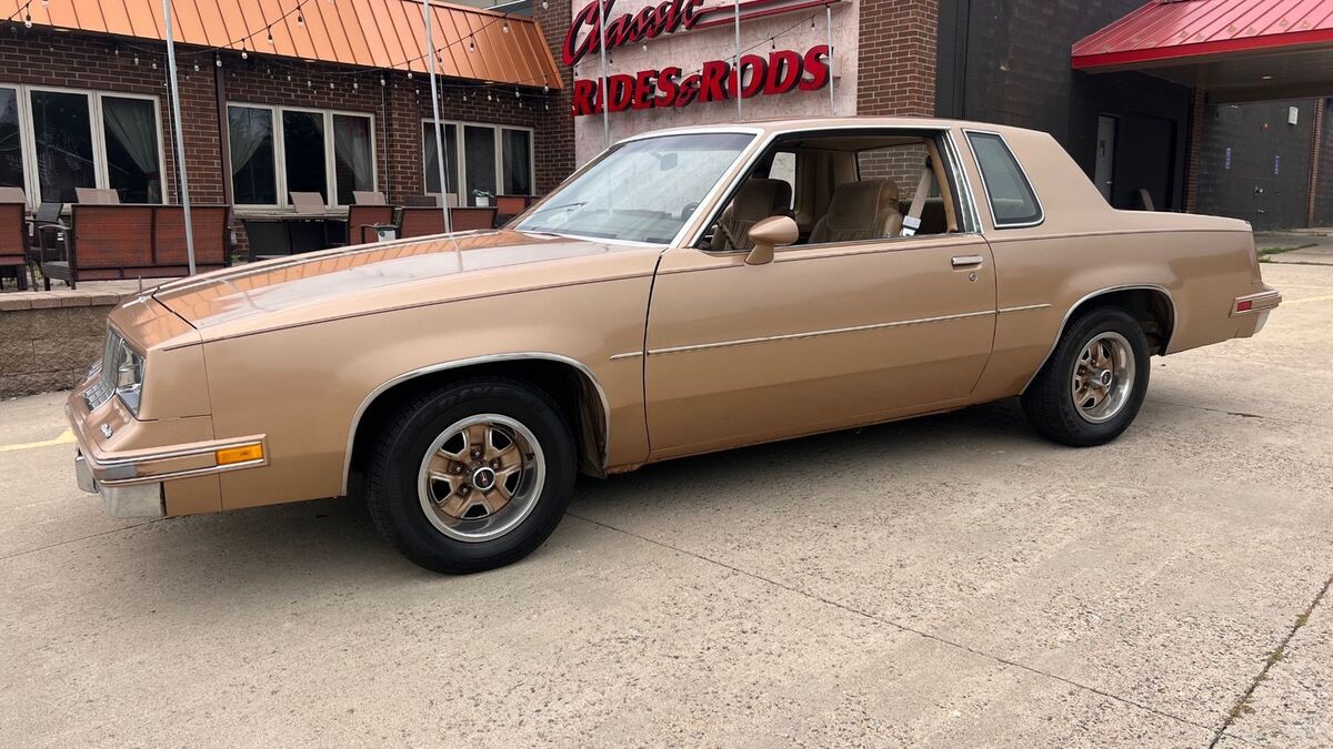 Oldsmobile Cutlass Supreme with 0 Miles available now! 1985 Oldsmobile Cutlass
