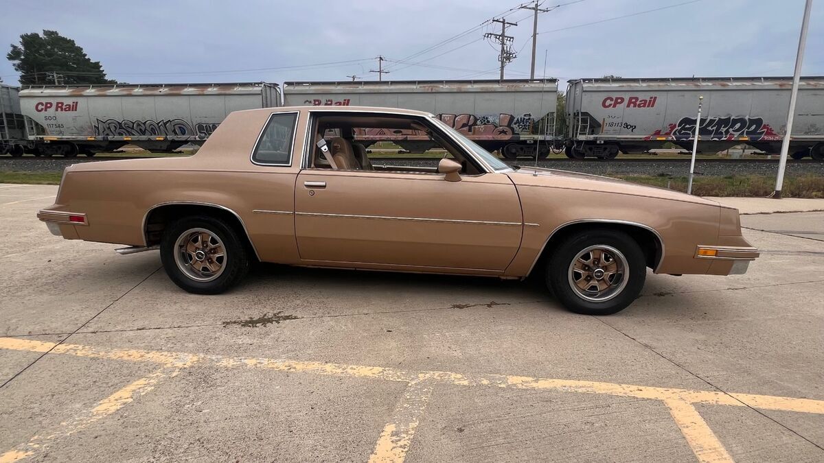 1985 Oldsmobile Cutlass - photo 3