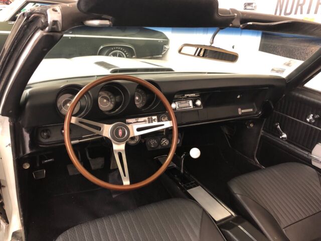 1968 Oldsmobile Cutlass -CONVERTIBLE-BIG BLOCK with 5 SPEED-12 BOLT-PS-PB- - photo 3