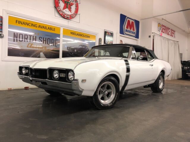 1968 Oldsmobile Cutlass -CONVERTIBLE-BIG BLOCK with 5 SPEED-12 BOLT-PS-PB- - photo 7