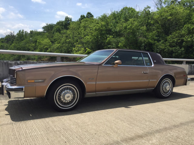Oldsmobile Diesel Rare Original Classic Collectible Runs Great Smooth PW, PL 1981 Oldsmobile Toronado Brougham Coupe 2-Door