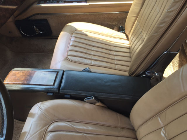 1981 Oldsmobile Toronado Brougham Coupe 2-Door - photo 13
