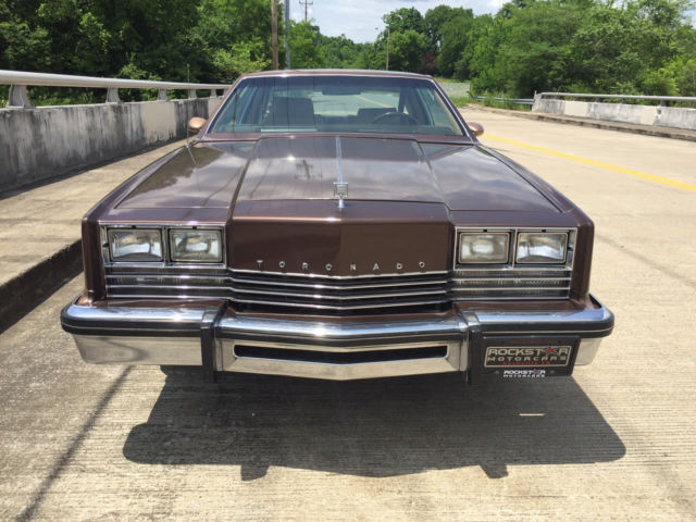1981 Oldsmobile Toronado Brougham Coupe 2-Door - photo 8