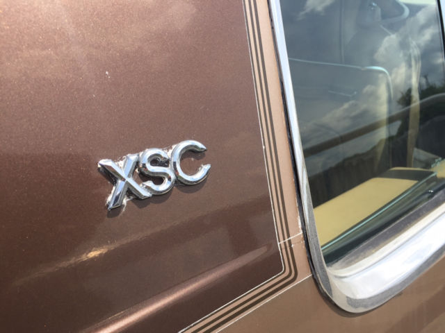 1981 Oldsmobile Toronado Brougham Coupe 2-Door - photo 9