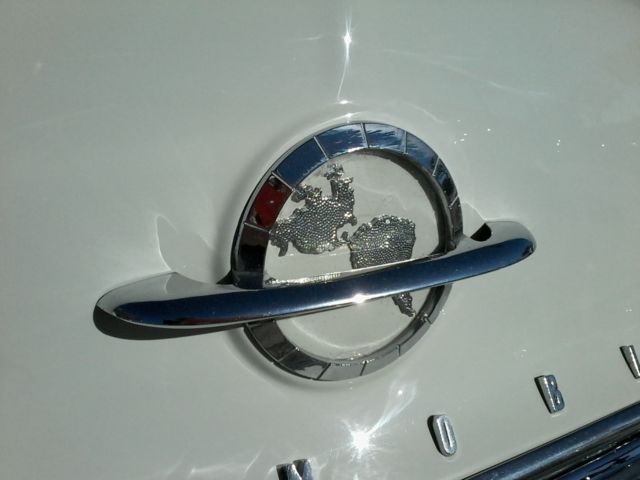 1954 Oldsmobile Ninety-Eight Holiday HT - photo 10