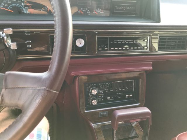 1987 Oldsmobile Ninety-Eight Touring Sedan - photo 13