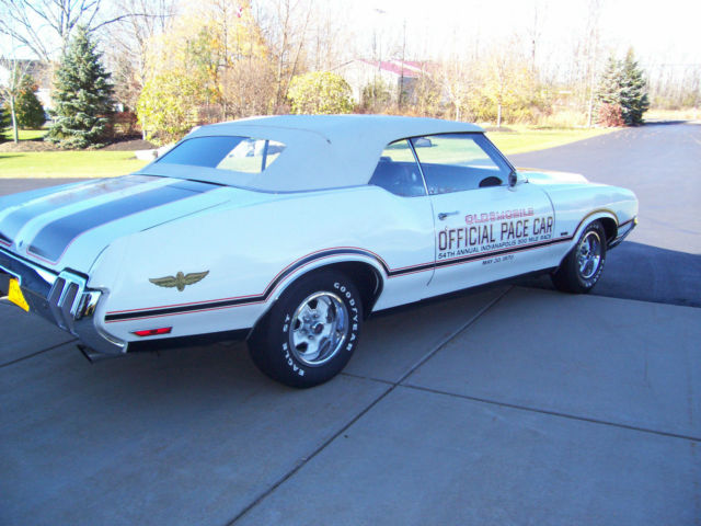 1970 Oldsmobile Cutlass Y 74 pace car - photo 2