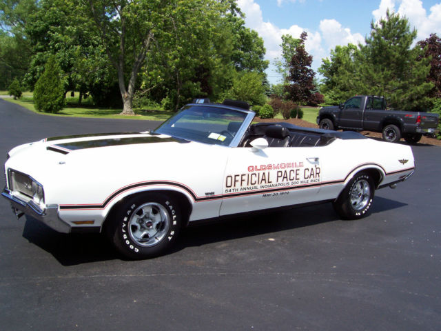 1970 Oldsmobile Cutlass Y 74 pace car - photo 3