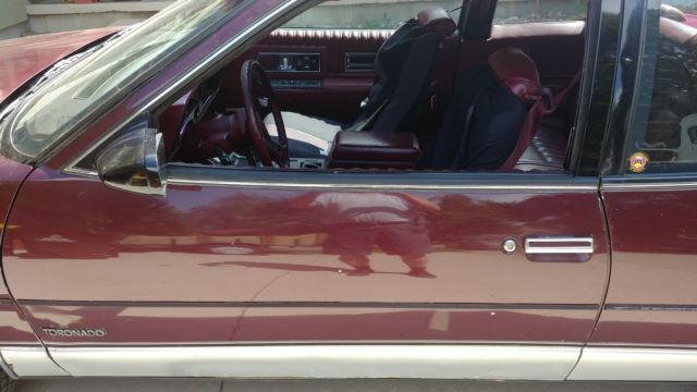 1988 Oldsmobile Toronado 2 door - photo 13